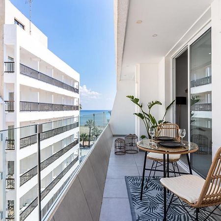 Beach Daze 1-Br Apt By Finikoudes Beach Larnaca Extérieur photo