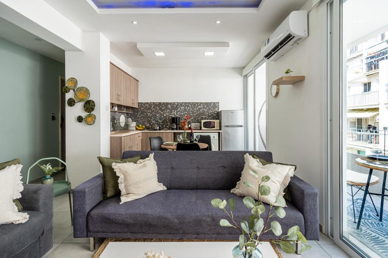 Beach Daze 1-Br Apt By Finikoudes Beach Larnaca Extérieur photo